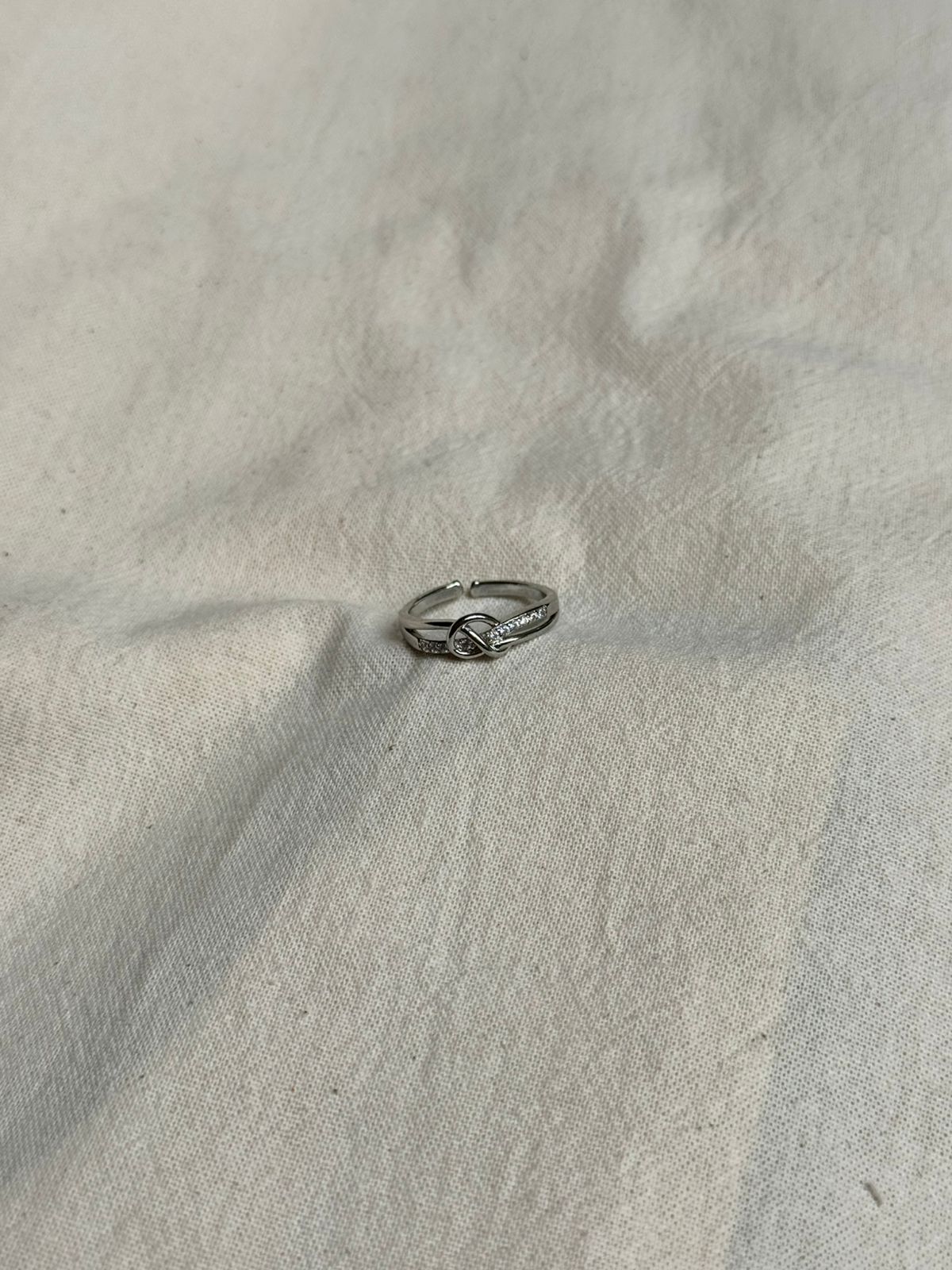 Anillo de Nudo Ajustable