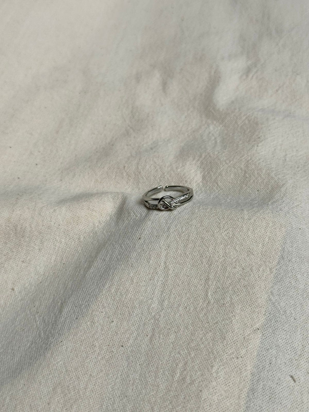 Anillo de Nudo Ajustable