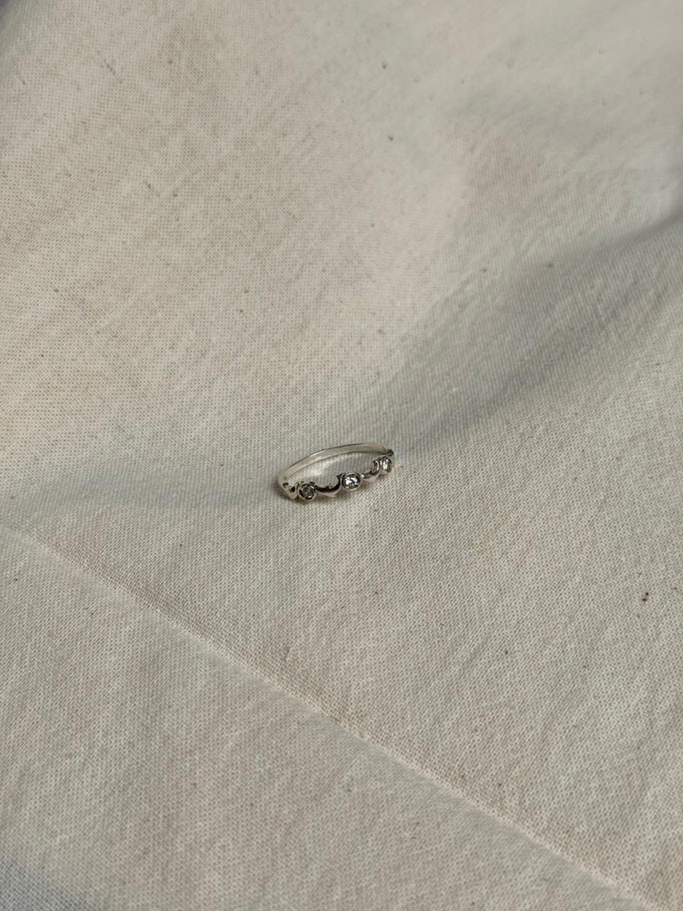 Anillo Moonwave